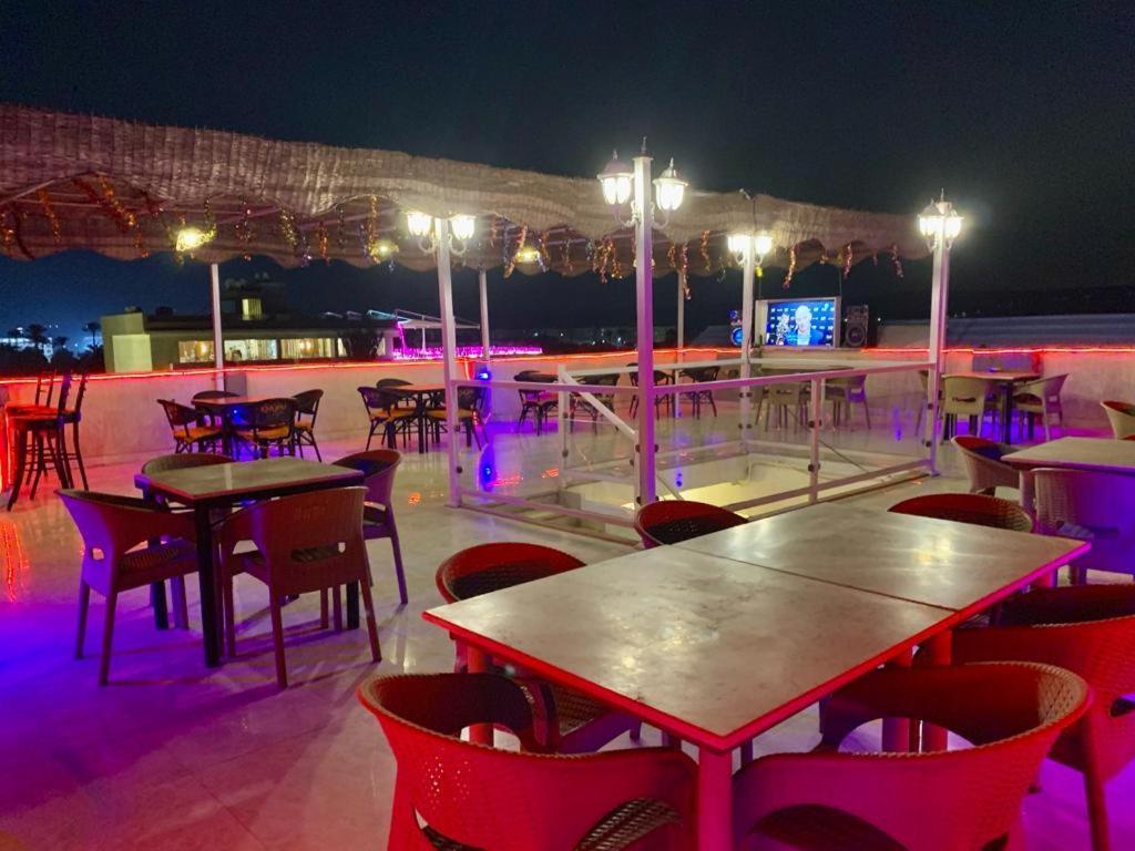Khufu Pyramids Hotel Kafret el-Gabal Exterior foto